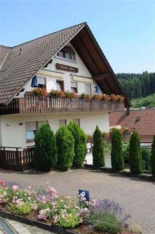 ゲストハウス Doris オールスバッハ